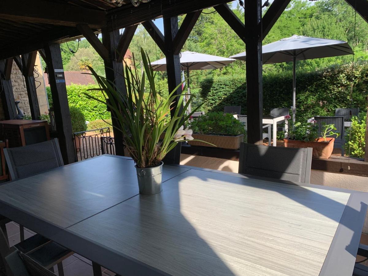 Le Noyer Bed & Breakfast 3*